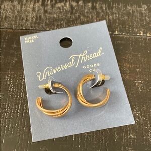 NWT Universal Thread Gold Hoop Pierced Earrings!